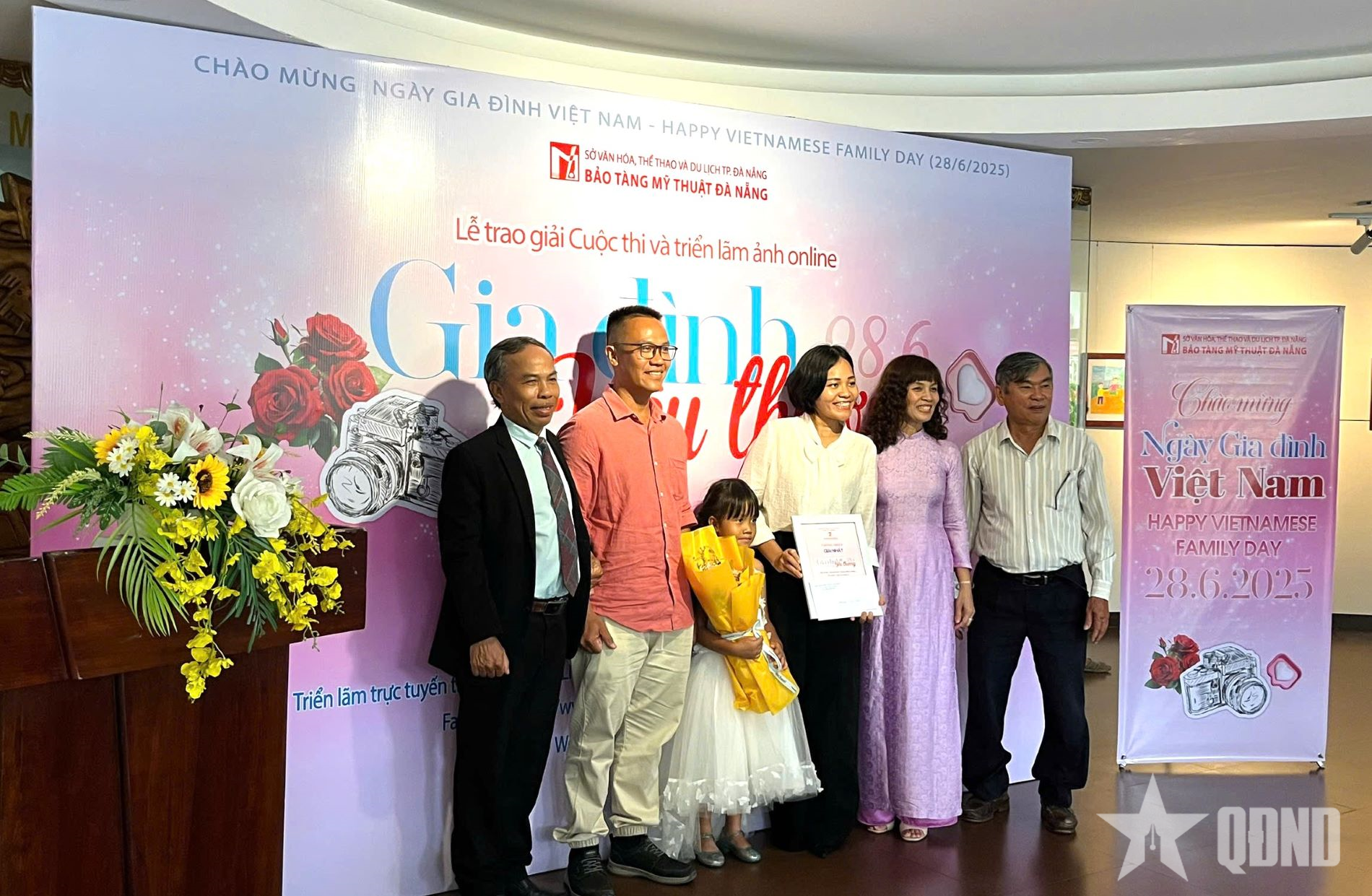 Bảo tàng Mỹ thuật Đà Nẵng trao giải cuộc thi và triển lãm ảnh online “Gia đình yêu thương” 