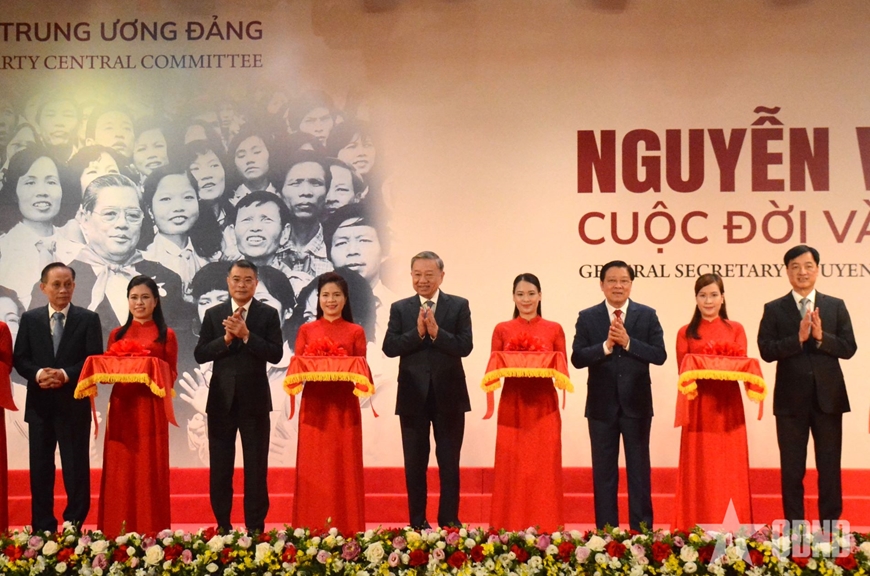 Tổng Bí thư Tô Lâm dự khai mạc triển lãm “Tổng Bí thư Nguyễn Văn Linh - Cuộc đời và sự nghiệp”