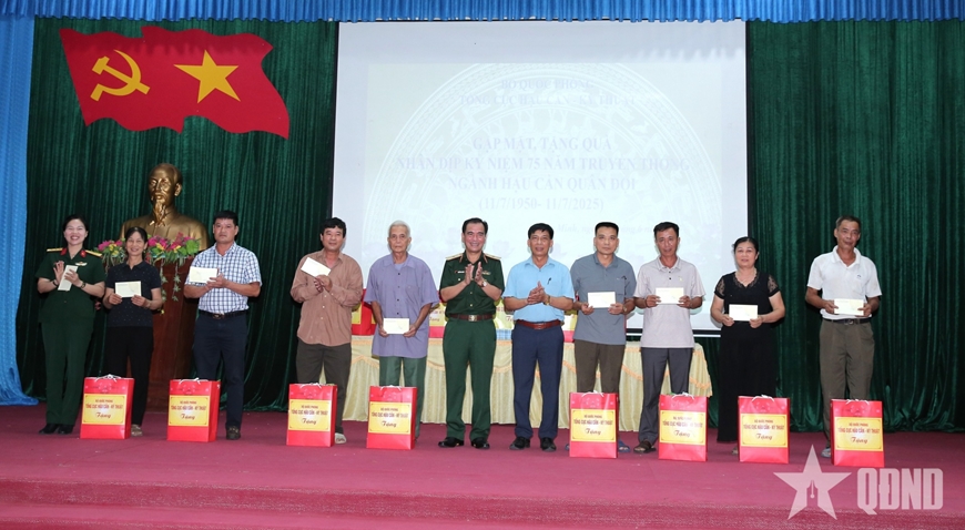 Tổng cục Hậu cần - Kỹ thuật khánh thành, bàn giao “Nhà đại đoàn kết”