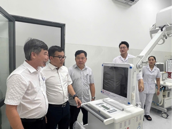 BSR trao tặng trang thiết bị y tế hiện đại trị giá 20 tỷ đồng cho huyện Côn Đảo
