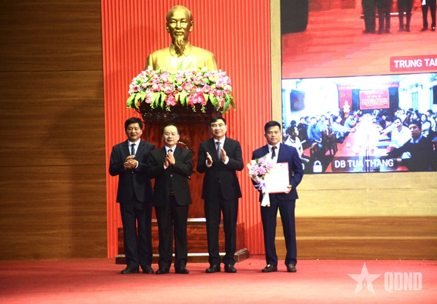 Điện Biên: Công bố nghị quyết, quyết định của Trung ương và tỉnh về sắp xếp đơn vị hành chính