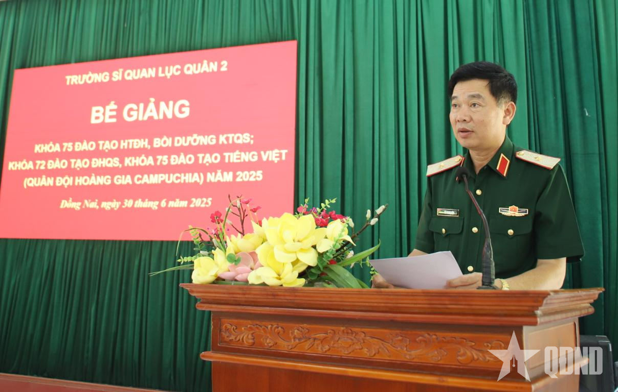 Trường Sĩ quan Lục quân 2 tổ chức bế giảng các khóa đào tạo