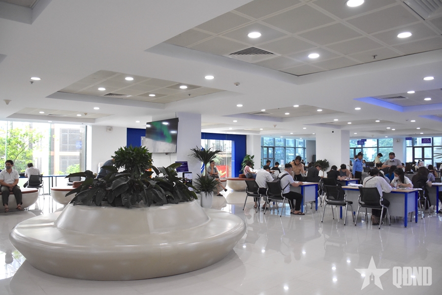 Ngày đầu vận hành chính quyền địa phương hai cấp ở Hà Nội: Bảo đảm thuận tiện cho người dân, doanh nghiệp