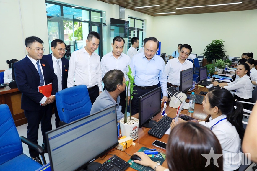 Hà Nội: Các phường, xã nhanh chóng bắt nhịp ngày đầu vận hành mô hình chính quyền địa phương hai cấp