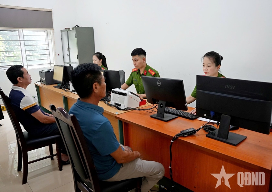 Hà Nội: Các phường, xã nhanh chóng bắt nhịp ngày đầu vận hành mô hình chính quyền địa phương hai cấp