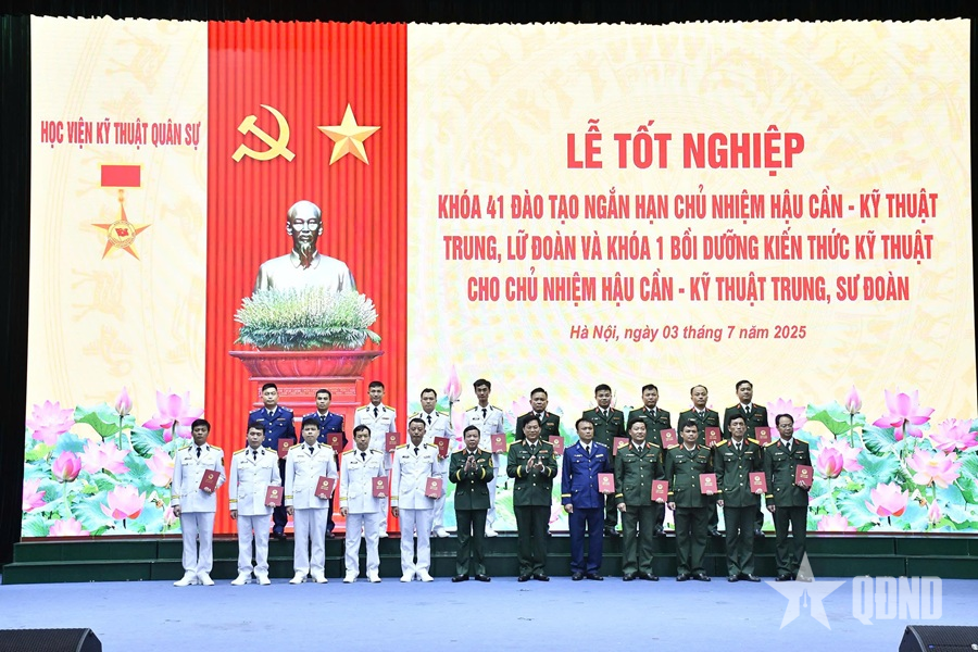 Học viện Kỹ thuật Quân sự tổ chức tốt nghiệp khóa đào tạo ngắn hạn chủ nhiệm hậu cần-kỹ thuật