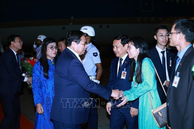 Thủ tướng Phạm Minh Chính tới Rio de Janeiro, bắt đầu dự Hội nghị BRICS mở rộng và làm việc tại Brazil