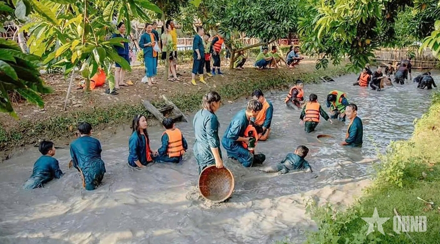 Tạo “đường băng” cho du lịch Đồng bằng sông Cửu Long cất cánh