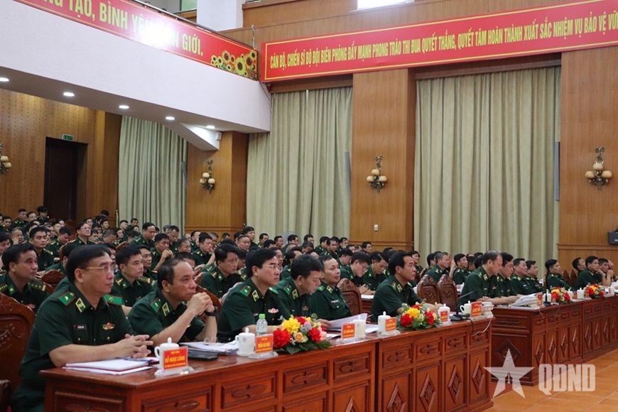 Các đại biểu dự hội nghị.