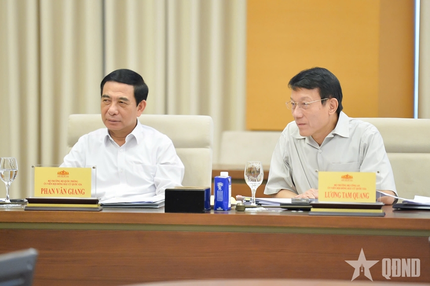 Chủ tịch Quốc hội Trần Thanh Mẫn chủ trì Phiên họp thứ nhất Hội đồng Bầu cử quốc gia