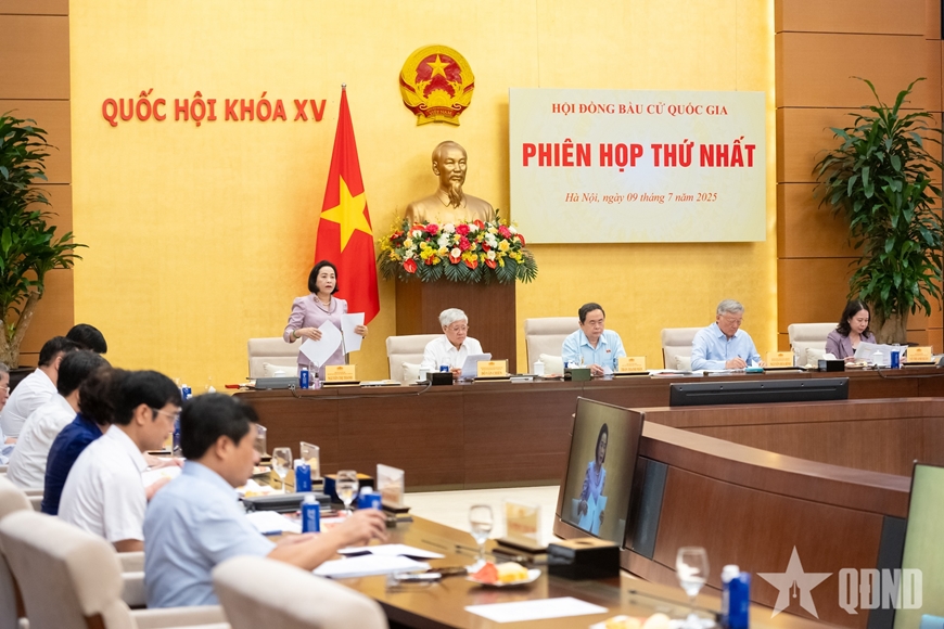 Chủ tịch Quốc hội Trần Thanh Mẫn chủ trì Phiên họp thứ nhất Hội đồng Bầu cử quốc gia