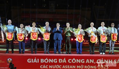 View - 	Thủ tướng Phạm Minh Chính dự Lễ khai mạc Giải bóng đá Công an