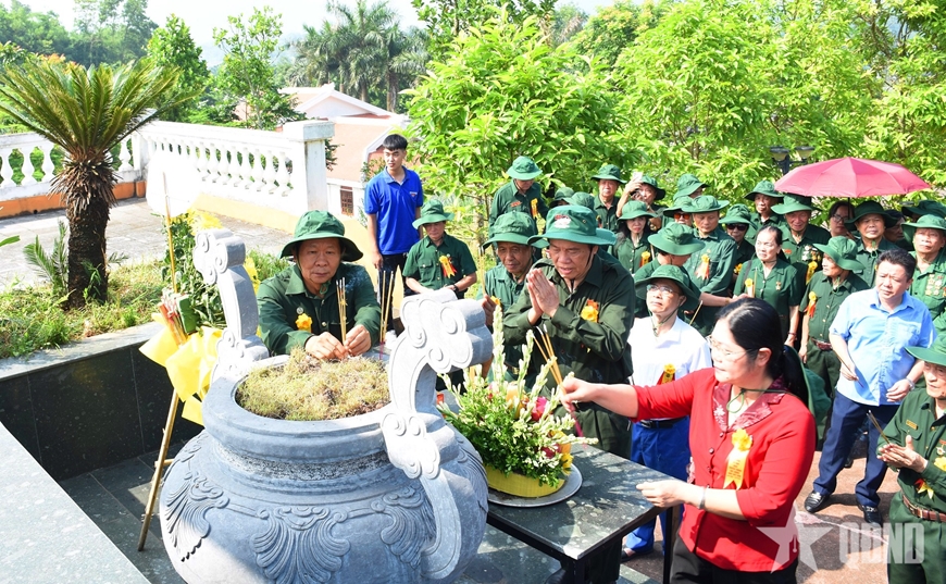 Hội Cựu thanh niên xung phong Việt Nam hành quân về nguồn
