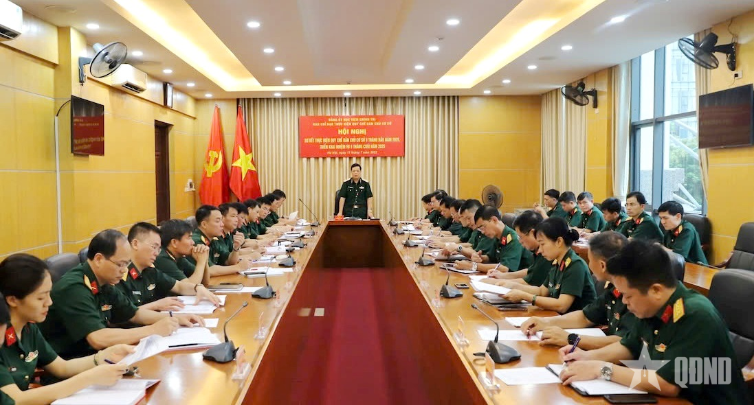 Học viện Chính trị đưa việc thực hiện dân chủ đi vào chiều sâu, thực chất