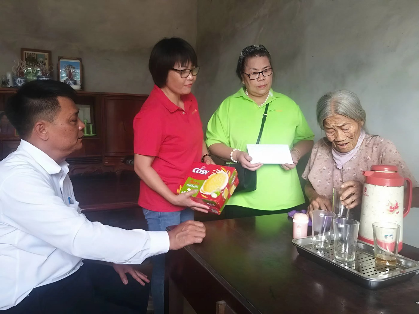 Nhà báo Thành Thị Thu Lương và hành trình 10 năm lan tỏa yêu thương