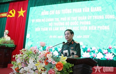View - 	Đại tướng Phan Văn Giang thăm, làm việc tại Học viện Biên phòng