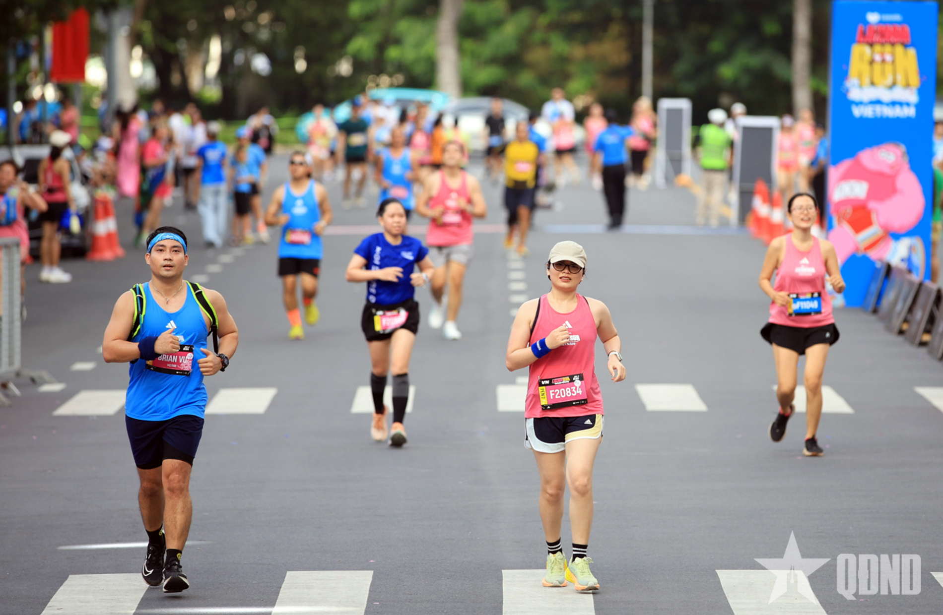 Vận động viên Edwin Yebei Kiptoo vô địch cự ly 21km giải chạy Lazada Run 2025 tại TP Hồ Chí Minh