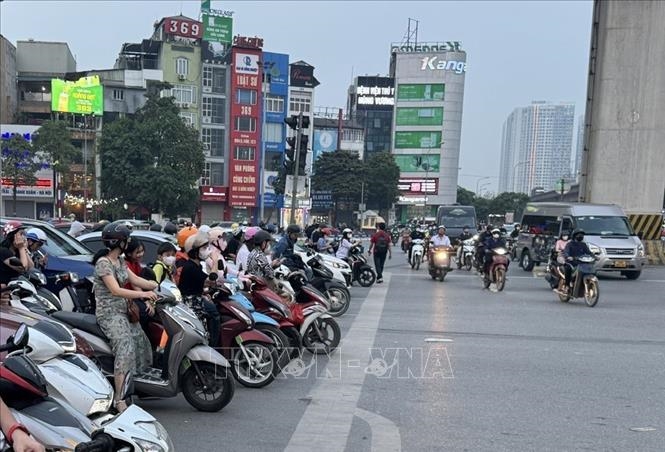 Chuyển đổi xe xăng sang xe điện: Tính toán phương án hỗ trợ người dân