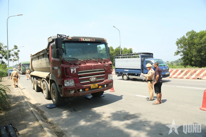 Cảnh sát giao thông Hà Nội xử lý hơn 7.200 trường hợp vi phạm trong 2 tuần đầu tháng 7