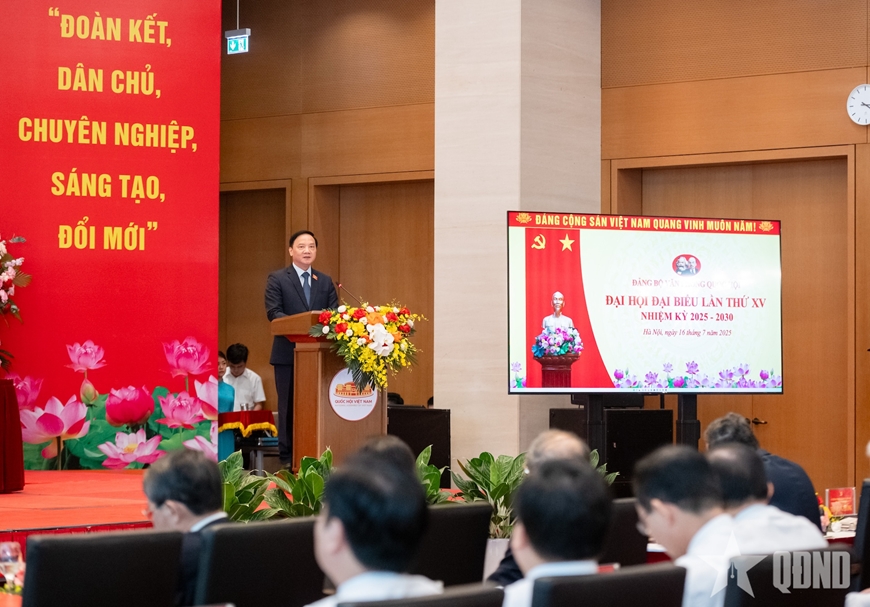 Chủ tịch Quốc hội Trần Thanh Mẫn dự Đại hội đại biểu Đảng bộ Văn phòng Quốc hội lần thứ XV