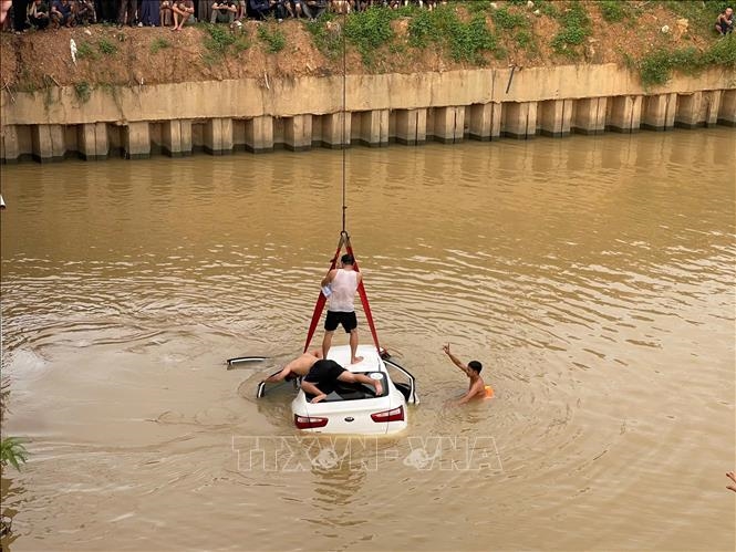 Vụ ô tô tông nhiều xe máy rơi xuống sông tại Nghệ An: Tạm giữ hình sự tài xế gây tai nạn