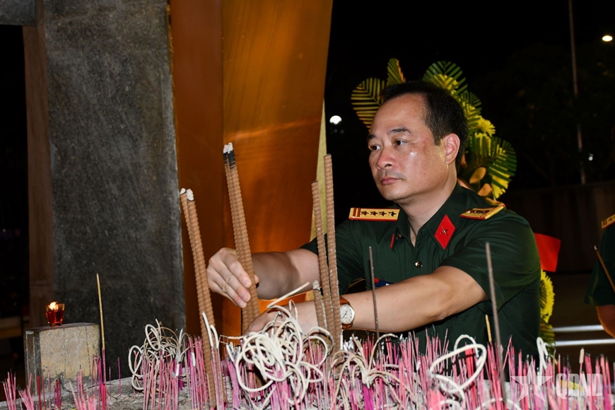 Xúc động chương trình “Tổ quốc ghi công”