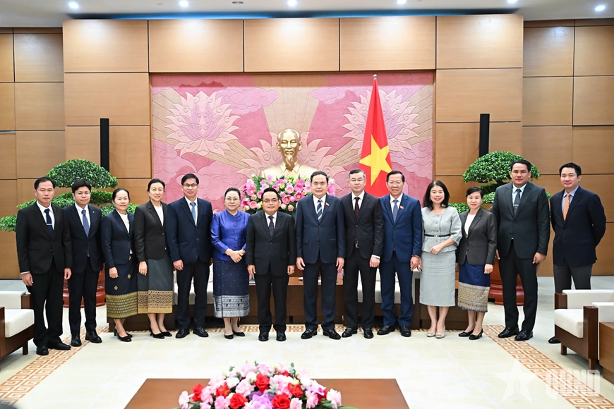 Chủ tịch Quốc hội Trần Thanh Mẫn tiếp Chủ tịch Kiểm toán Nhà nước Lào