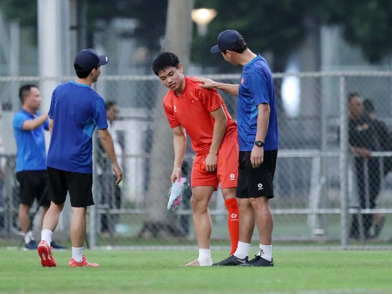 Tin thể thao (21-7): U23 Việt Nam nhận tin không vui