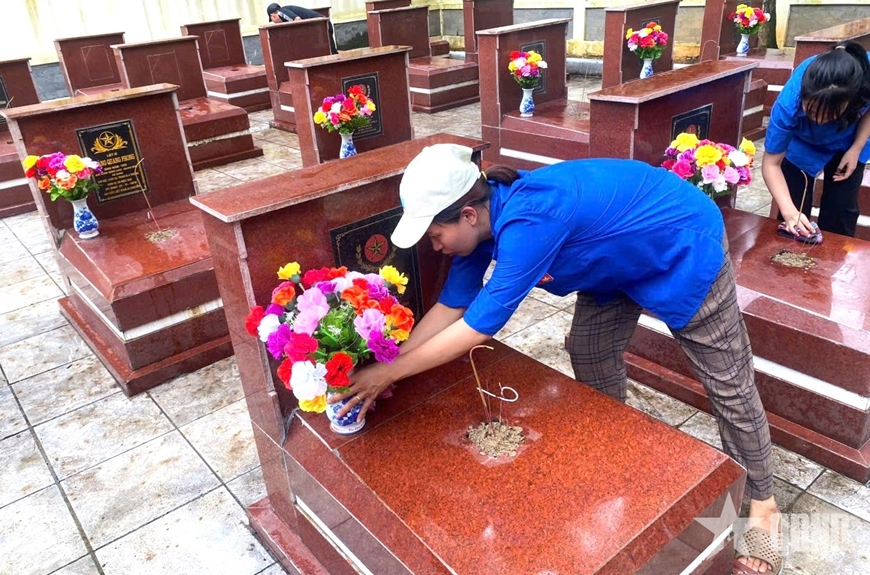 Tuổi trẻ vùng cao Mèo Vạc (Tuyên Quang) tổ chức nhiều hoạt động tri ân nhân dịp 27-7

