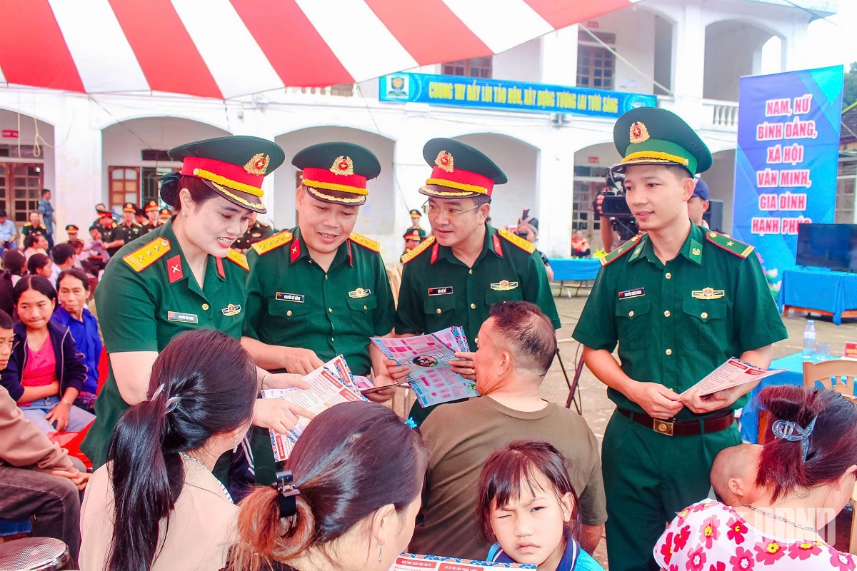 Phổ biến pháp luật ở xã Na Ngoi