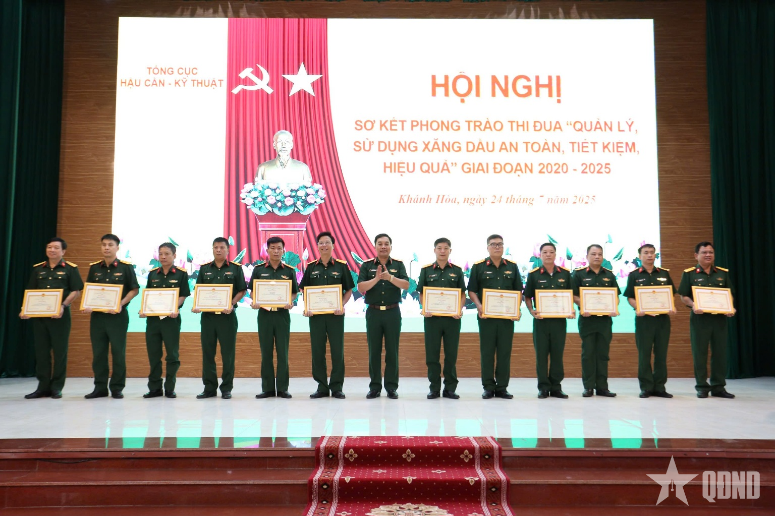 Xây dựng ngành Xăng dầu chính quy, an toàn, tiết kiệm, hiệu quả