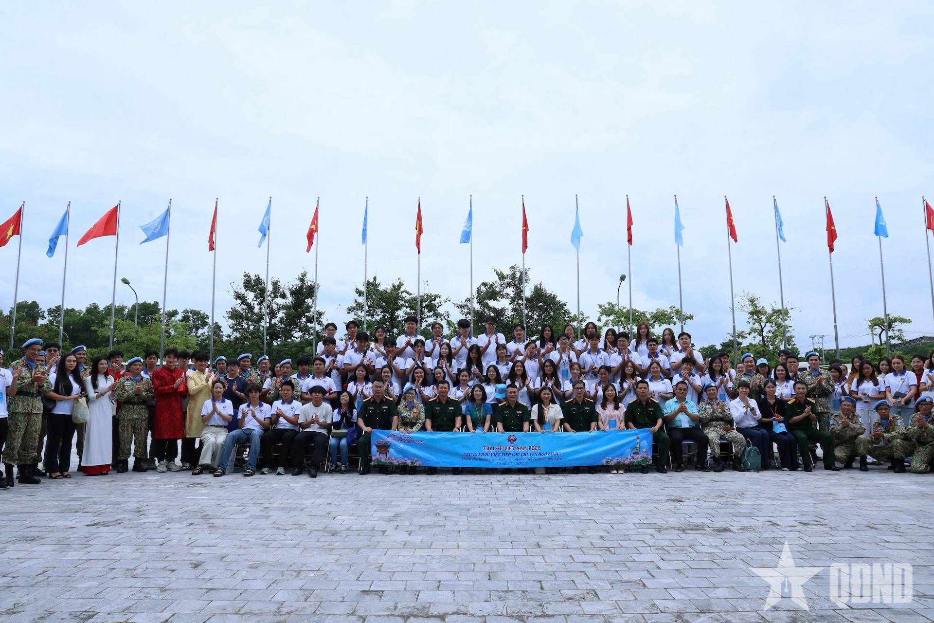 Thế hệ trẻ kiều bào chung tay viết tiếp câu chuyện hòa bình 