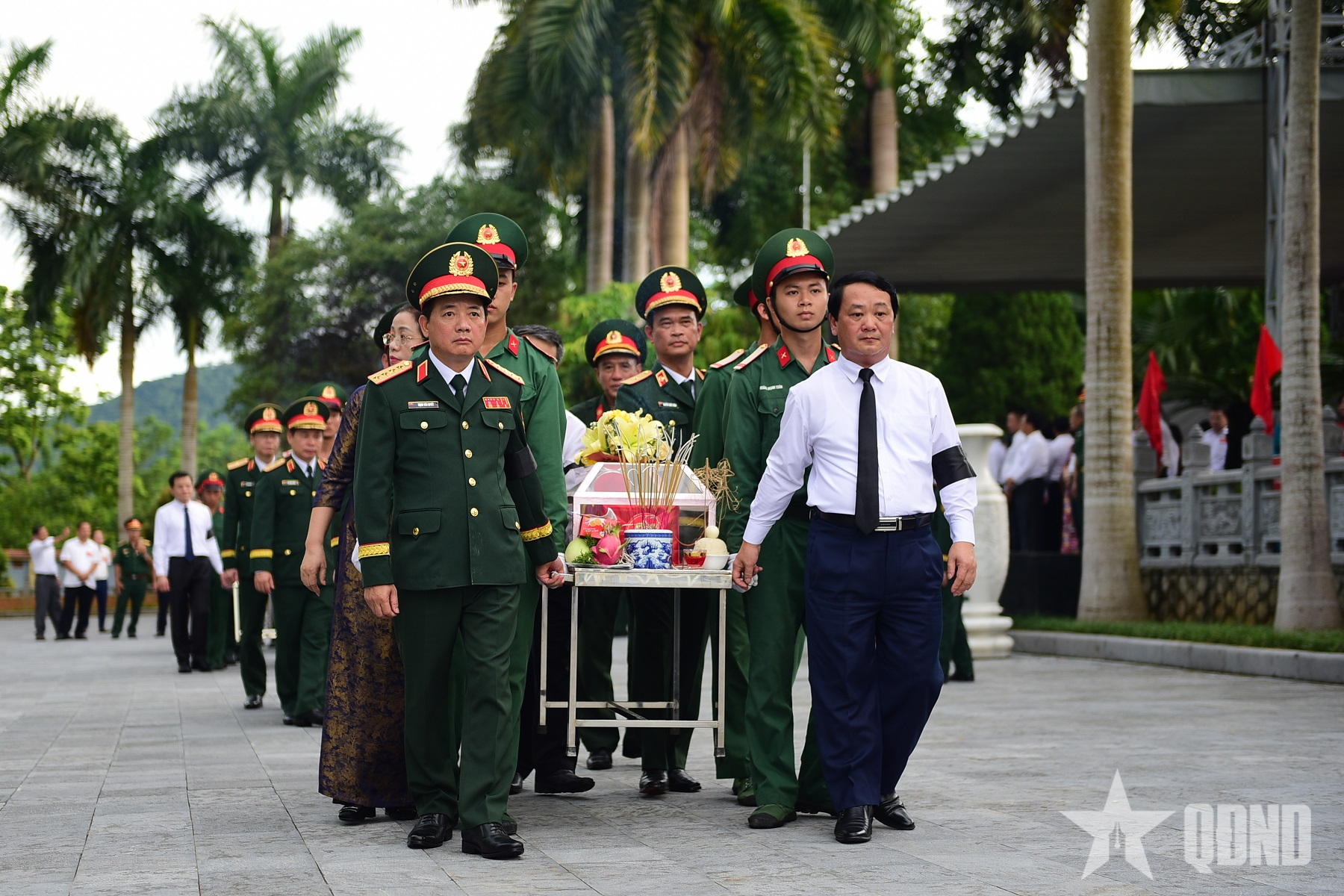 Đại tướng Trịnh Văn Quyết dự Lễ truy điệu và an táng 6 hài cốt liệt sĩ tại Nghĩa trang Liệt sĩ quốc gia Vị Xuyên