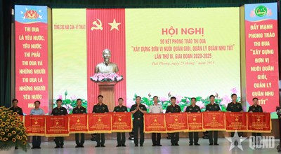 View - 	Thượng tướng Vũ Hải Sản dự hội nghị sơ kết Phong trào thi đua