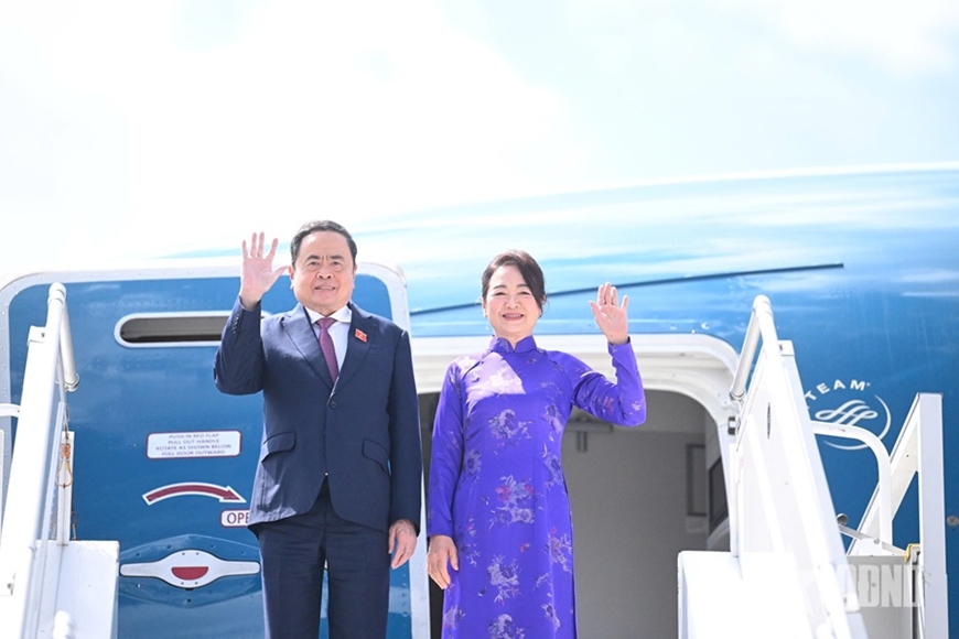 Chủ tịch Quốc hội Trần Thanh Mẫn và phu nhân đến Thụy Sĩ, bắt đầu tham dự Hội nghị các Chủ tịch Quốc hội thế giới