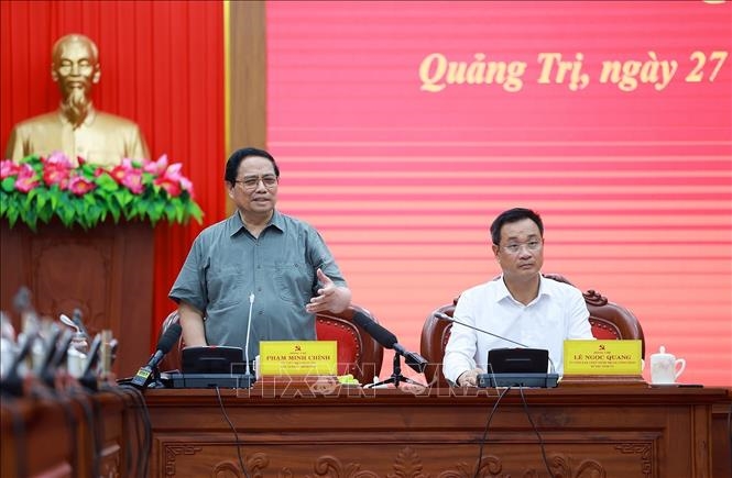 Thủ tướng Phạm Minh Chính: Quảng Trị phải biến đau thương thành sức mạnh nội sinh để vươn lên sống mãnh liệt hơn nữa