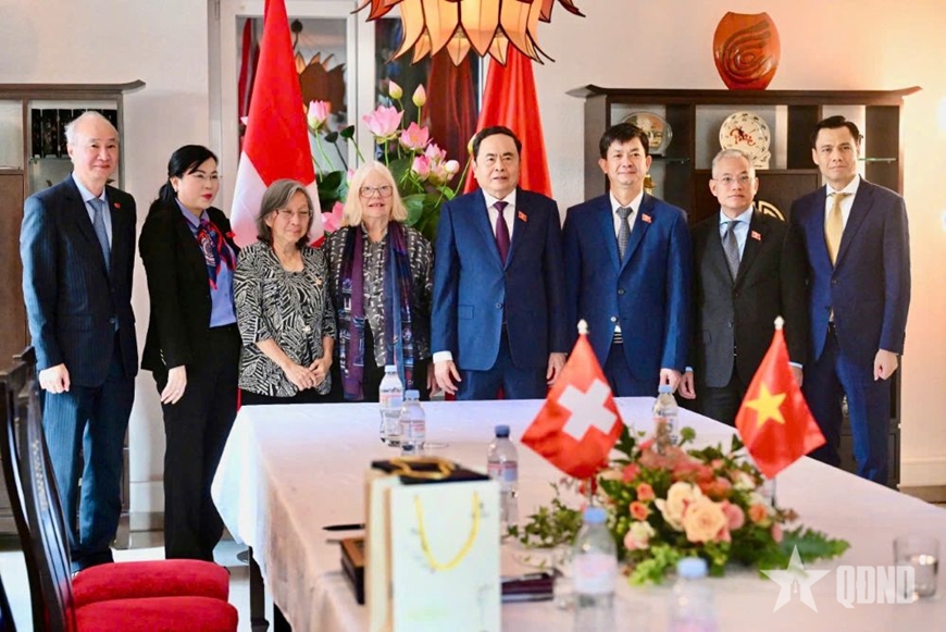 Chủ tịch Quốc hội Trần Thanh Mẫn tiếp Chủ tịch Hội hữu nghị Thụy Sĩ - Việt Nam