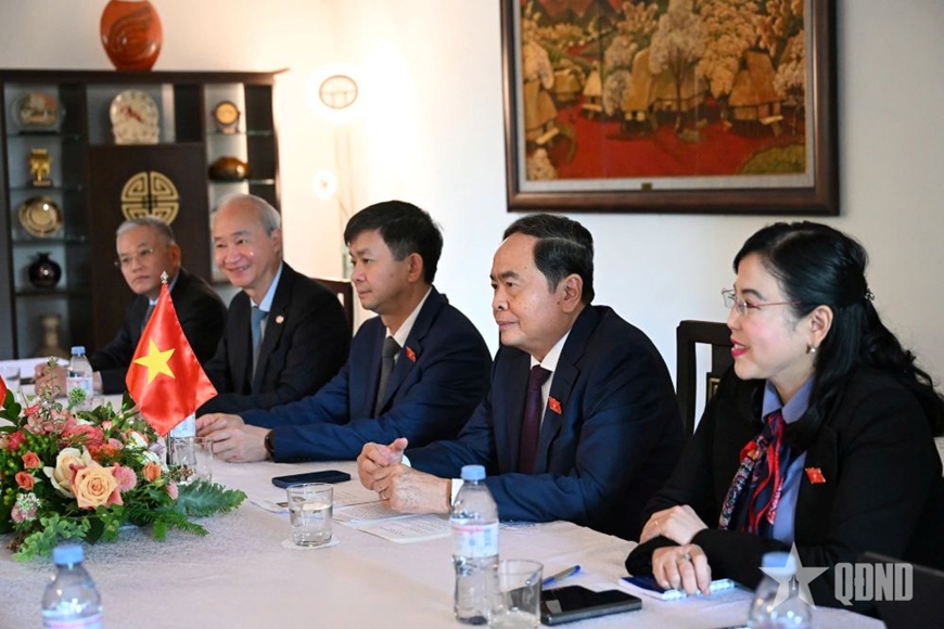 Chủ tịch Quốc hội Trần Thanh Mẫn tiếp Chủ tịch Hội hữu nghị Thụy Sĩ - Việt Nam