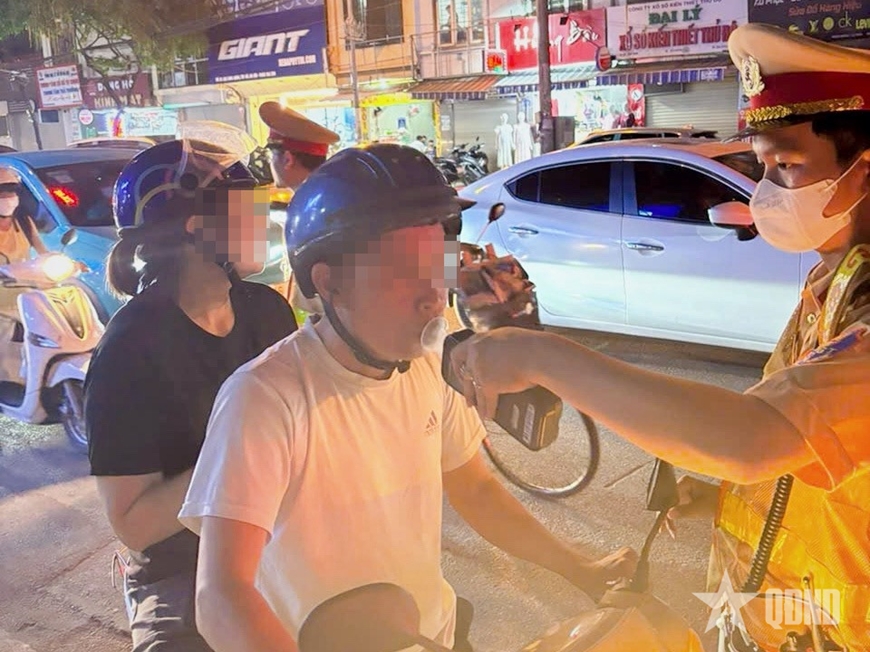 Hà Nội: Linh hoạt trong kiểm soát nồng độ cồn, nhiều trường hợp vi phạm