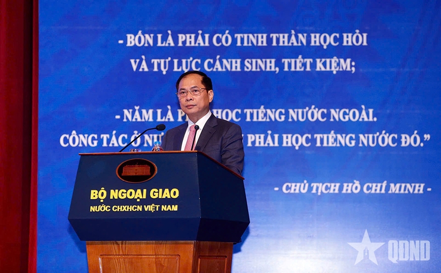 Hội thảo “Ngoại giao thời đại Hồ Chí Minh: 80 năm tận tụy phụng sự quốc gia, dân tộc”