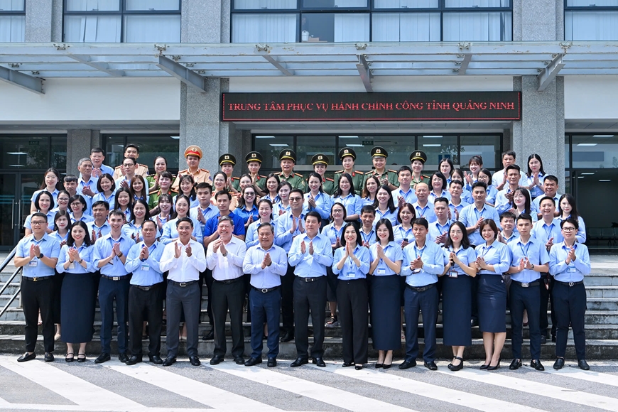 Chủ tịch nước Lương Cường làm việc với Ban Thường vụ Tỉnh ủy Quảng Ninh về việc vận hành chính quyền địa phương 2 cấp
