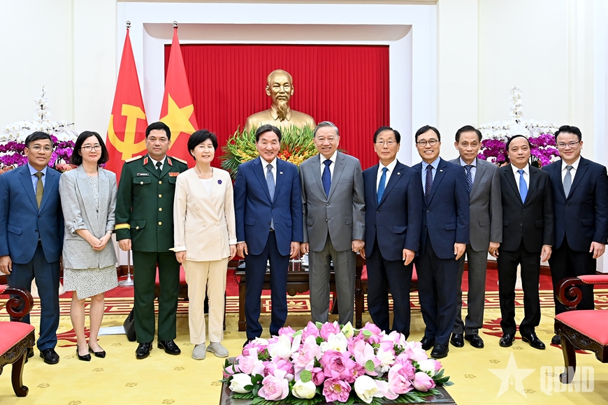 Tổng Bí thư Tô Lâm tiếp Đặc phái viên của Tổng thống Hàn Quốc