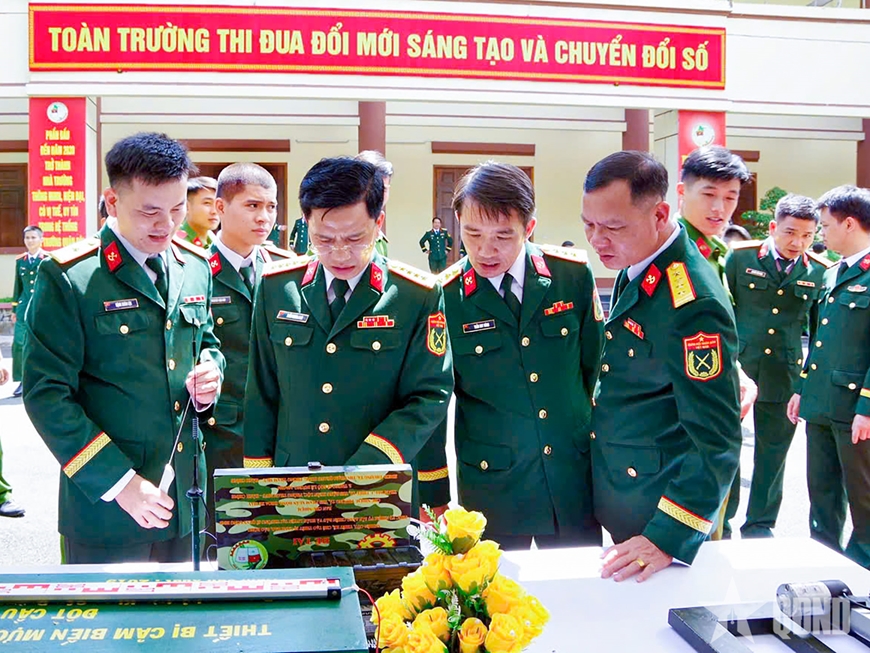 Trường Sĩ quan Công binh phát động phong trào thi đua “Quân đội thi đua đổi mới sáng tạo và chuyển đổi số” và “Bình dân học vụ số”