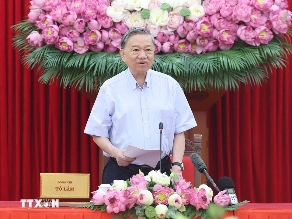 Tổng Bí thư Tô Lâm chủ trì buổi làm việc về dự thảo các văn kiện Đại hội XIV của Đảng