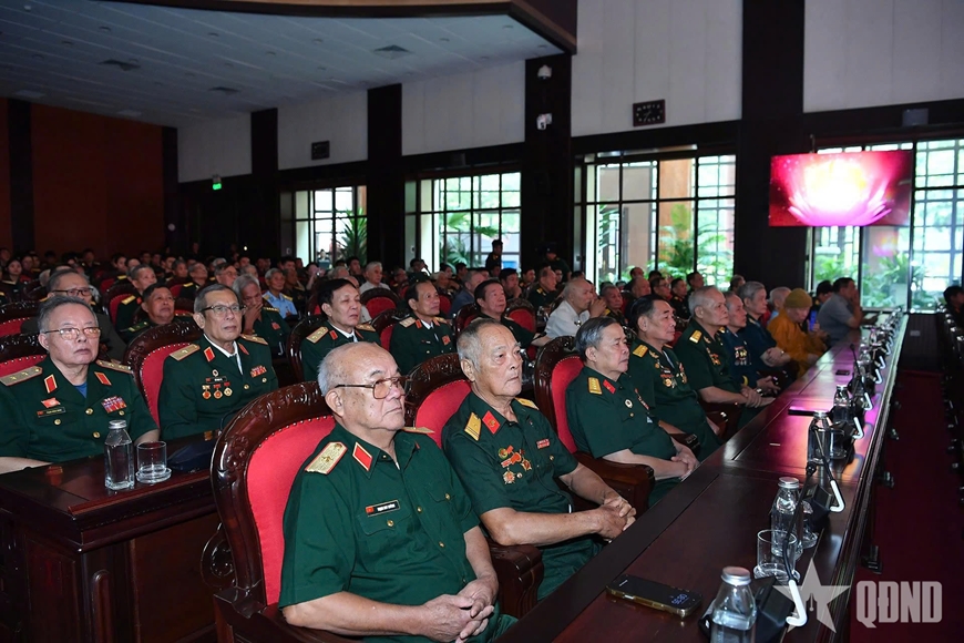 Tổng Bí thư Tô Lâm gặp mặt cán bộ lão thành cách mạng, Bà mẹ Việt Nam anh hùng, tướng lĩnh, Anh hùng Lực lượng vũ trang nhân dân