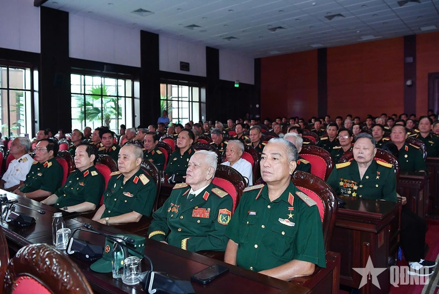Tổng Bí thư Tô Lâm gặp mặt cán bộ lão thành cách mạng, Bà mẹ Việt Nam anh hùng, tướng lĩnh, Anh hùng Lực lượng vũ trang nhân dân