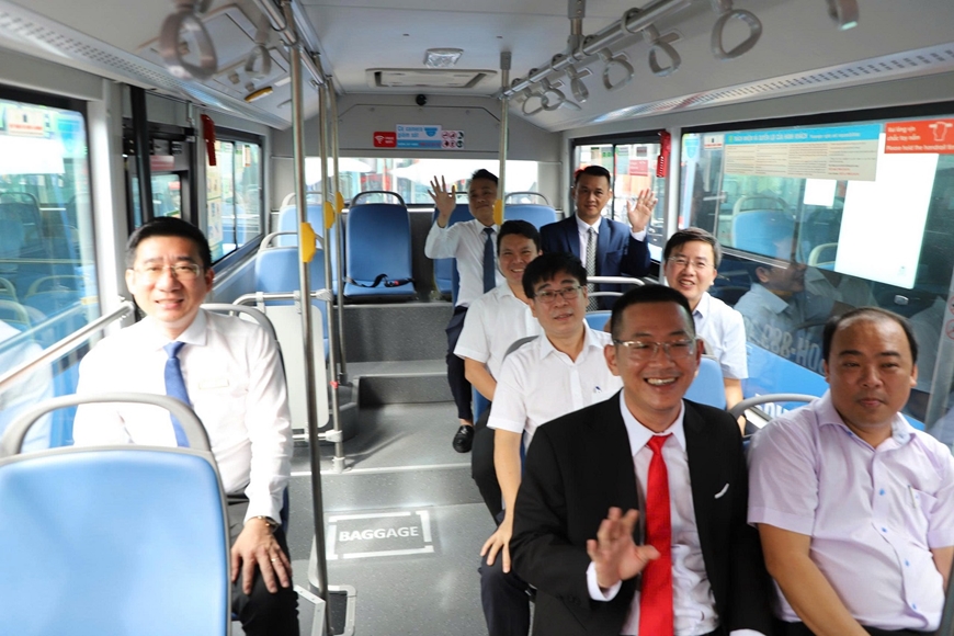 TP Hồ Chí Minh chính thức vận hành 35 tuyến xe buýt xanh