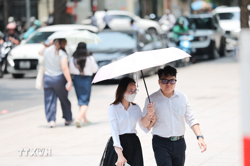 Thời tiết hôm nay (2-8): Bắc Bộ nắng nóng gay gắt