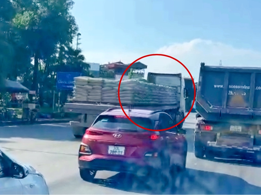 Hà Nội: Xử lý nhiều trường hợp vi phạm giao thông được người dân gửi tới