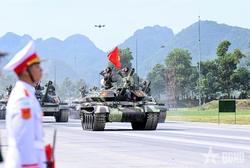 Gần 16.000 cán bộ, chiến sĩ và nhiều vũ khí hiện đại tổng hợp luyện lần thứ hai